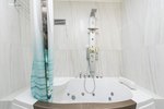 Řecko, Kefalonie, Fiskardo - Fiscardonna Luxury Suites - koupelna