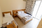 Třílůžkový pokoj, výhled na město