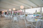 Terasa s venkovní částí restaurace