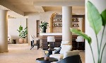 Lobby bar
