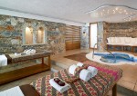 Spa stone suite