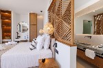 Hotel Deos Luxury Suites dovolenka