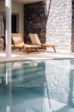 Junior suite swim up