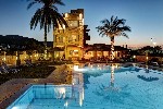Hotel s bazénem