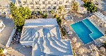 Hotel s bazénem