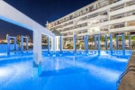 Hotel s bazénem