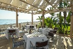 Restaurace - terasa na pláži