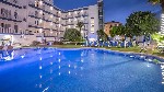 GHT Balmes Hotel, Aparthotel & Splash - noční pohled na bazén