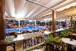 Hotel Alba Seleqtta Resort - posezení u bazénu