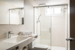 Dvoulůžkový pokoj standard - koupelna