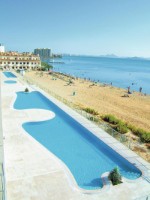 Španělsko - Pierre Vacances La Manga - pláž s bazénem