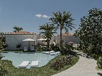 Bazén a bungalovy
