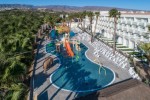 Hotel s bazénem a vodními atrakcemi