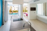 Španělsko, Ibiza, Playa de Bossa - EBANO SELECT