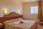 (Španělsko, La Palma, Los Cancajos) - La Caleta Apartamentos - Ložnice