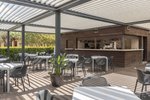 Restaurace u bazénu 