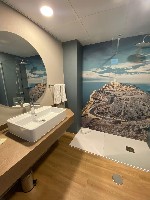 Dvoulůžkový pokoj koupelna