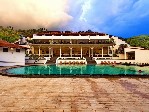 Hotel s bazénem