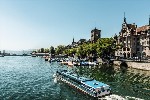 ST_3x2_Zurich-Limmat-Ship_32186_234851.jpg