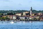 Městečko Arona u jezera Maggiore - zájezdy do Itálie