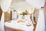 Bungalov Deluxe, výhľad do záhrady
