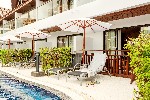 Stuido royal pool access