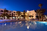 Tunisko, Djerba, Aghir - ELDORADOR ALADIN, Noční pohled na bazén