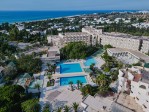 Resort s bazénem