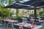 Restaurace na terase