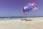 parachute_tunisia.jpg