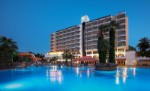 Turecko, Egejská riviéra - Kusadasi, Kusadasi - PALMIN HOTEL - Pohled na hotel při západu slunce