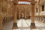 Opulentní osmanská architektura paláce Ishak Pasha