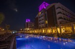 Pohled na veřerní hotel