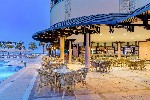 Bar pri bazéne
