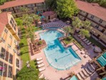 Hotel s bazénem