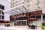 Městský hotel - vstup do hotelu 