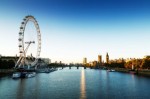 Výhled na řeku Temži a London Eye