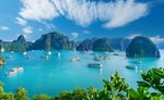 Lodě v zátoce Halong Bay