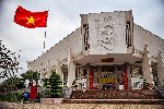 Vietnam_Hanoj_Ho_Ci_Minovo_muzeum_1_Radynacestu_foto_Pavel_Spurek.jpg