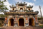 VIETNAM_05_EntranceofCitadel_1057341_1500x0