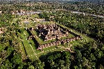 Letecký pohled na proslulý Angkor Wat