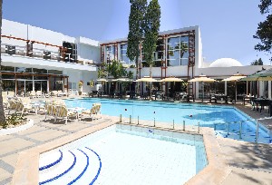 Hotel s bazénem