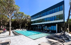 Hotel s bazénem