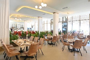 Hotel FLLAD RESORT & SPA wakacje