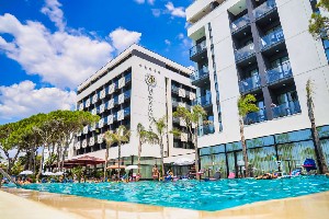 Hotel s bazénem