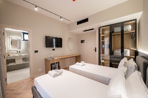 Double/Twin Deluxe Room (Balcony)