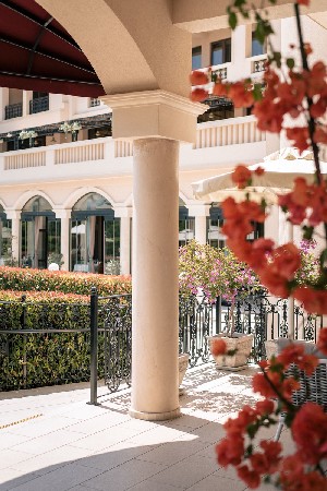 Lobby Bar Terrace