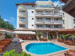 Hotel s bazénem
