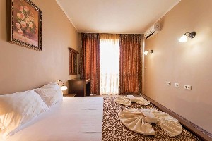 Standard Apartment (CityView, Balcony)