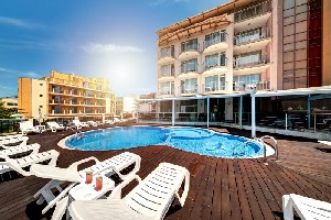 Hotel s bazénem